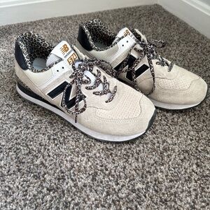New Balance 574 Sneakers Women’s Size 10 Beige Leopard Accent